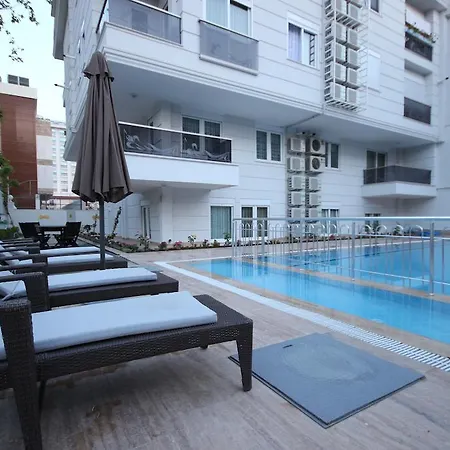 Bypegasus Beach Flats *