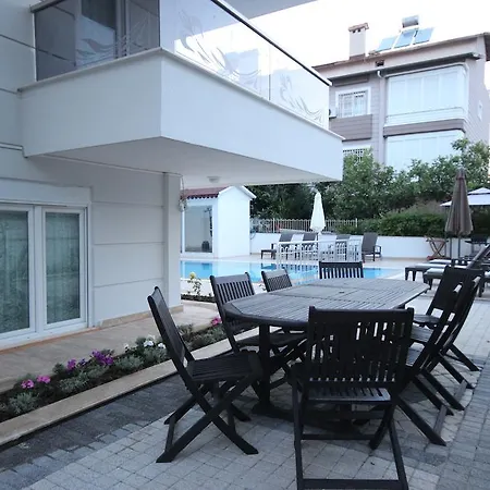 Bypegasus Beach Flats