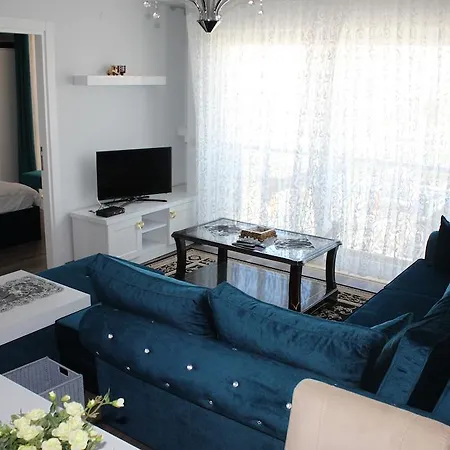 Bypegasus Beach Flats *