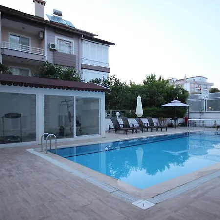 Bypegasus Beach Flats *